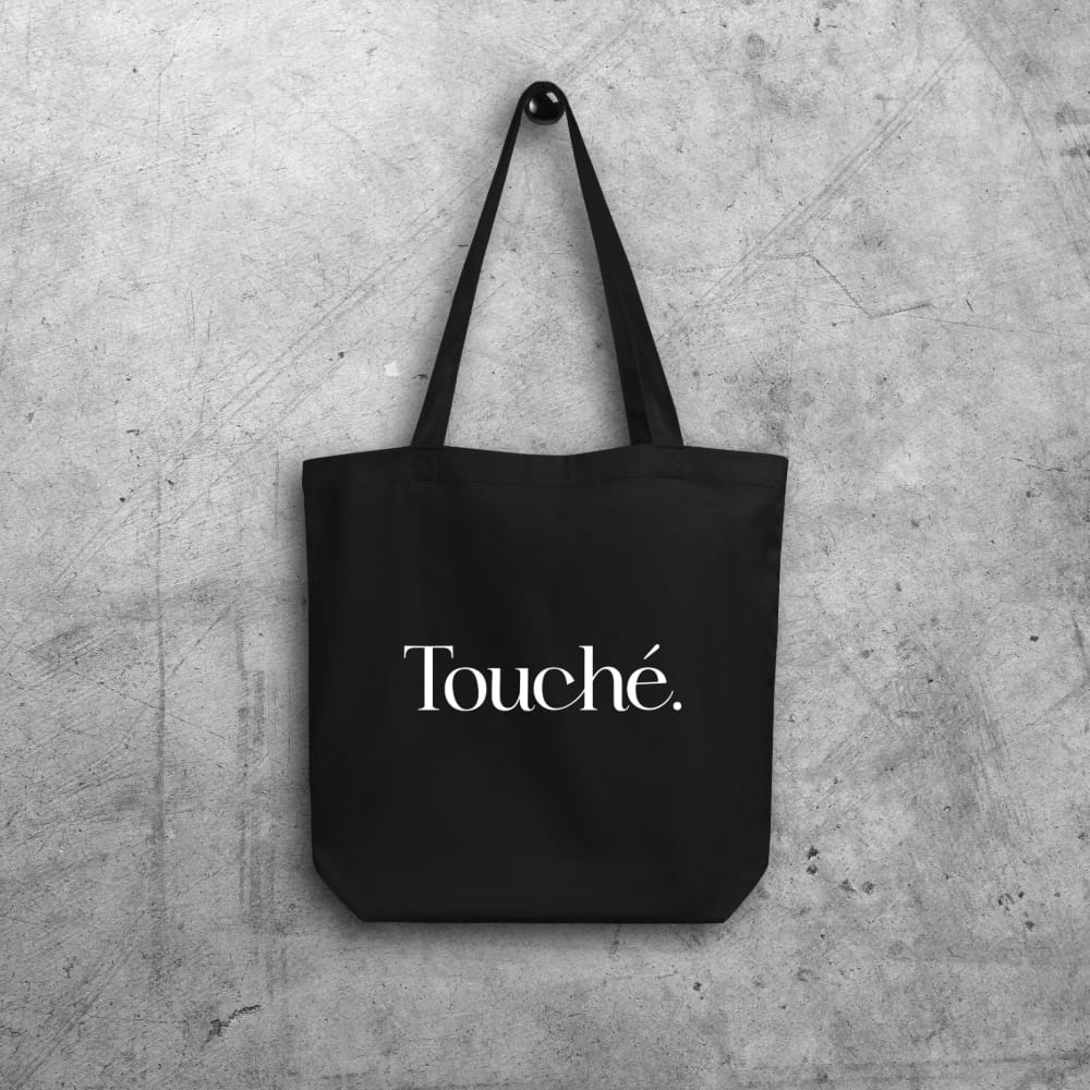Touche totebag hanging